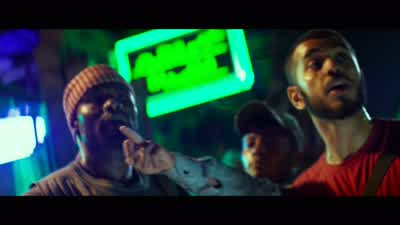 - Should be bad guys coming out here. - 13 Hours: The Secret Soldiers of Benghazi