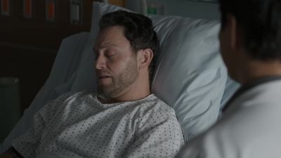 Should we get your brother
so you two can talk? - The Good Doctor