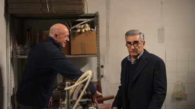 - Should I give it a try?
- [Eleonora] Take it. Yeah. [chuckles] - The Reluctant Traveler with Eugene Levy
