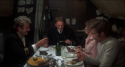 Should one drink white or red wine - The Land That Time Forgot