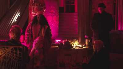 - Should we talk about the energy
being trapped in the ceiling and stuff? - Living for the Dead