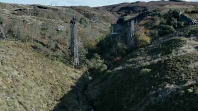 Shoulder to shoulder, just
come down. Shoulder to shoulder. - Celebrity SAS: Who Dares Wins