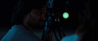 Shouldn't Mahi know
what her mother looks like? - Hi Nanna
