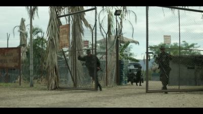 (shouting in Spanish) - Tom Clancy's Jack Ryan