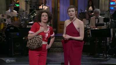 ‫Show your fall.
‫People expect to see you fall.
‫It's a tradition. - SNL50: The Anniversary Special