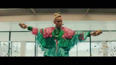 Show me your hands! - Unicorn Store