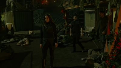 Show-off. - The 100