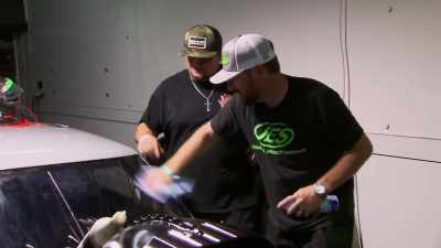 Showing them how them Texas
boys are all about, - Street Outlaws No Prep Kings Team Attack