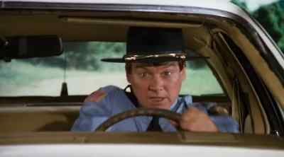 [shrieks] - The Dukes of Hazzard