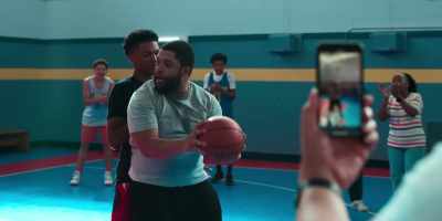 - Shut him down, baby!
- You know this is game point, right? - Swagger