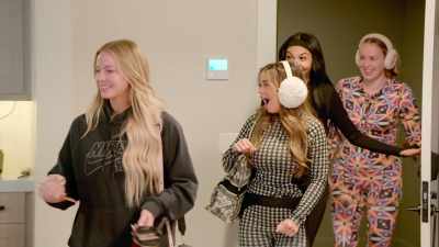 - Shut the fuck up!
- Welcome to paradise! - The Secret Lives of Mormon Wives