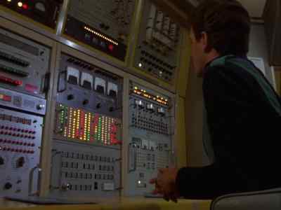 Shuttle activated. - Man from Atlantis
