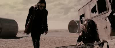 Sí, estoy bien. - The Book of Eli
