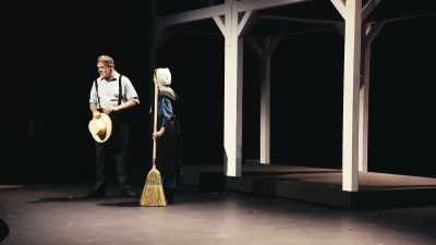 Si no le prohibimos que lo vea, - The Confession Musical