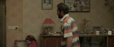 Siavash, turn off the tablet.
Come on, Negar. - A Hero
