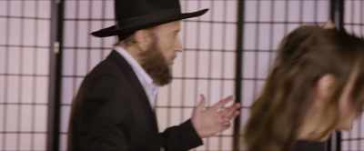 Side,
move forward, good. - Tango Shalom