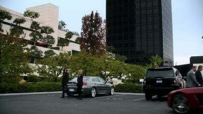 SIDLE: How much you want
to bet this is Derosa? - CSI: Crime Scene Investigation