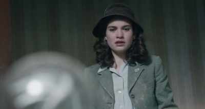 - SIDNEY: Juliet?
- [FLOORBOARD CONTINUES CREAKING] - The Guernsey Literary and Potato Peel Pie Society