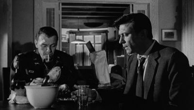 Siento molestarle se or - The Manchurian Candidate