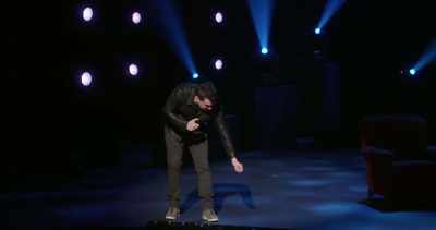 [sighing]
"If I just pull this peg here... - Jim Jefferies: Freedumb