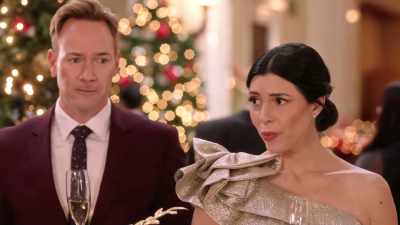 (sighing) - Royally Yours, This Christmas