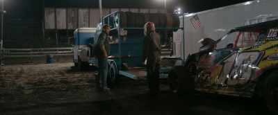 - (sighs) A team. - Lady Driver