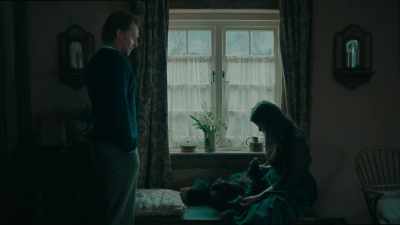 [sighs] Come on.
Let's go and join the others. - The Essex Serpent