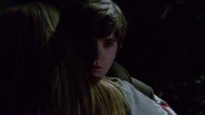 (SIGHS) I'm really sorry. - Bates Motel