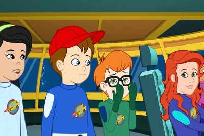 [sighs]
It was a nice locket while it lasted. - The Magic School Bus Rides Again