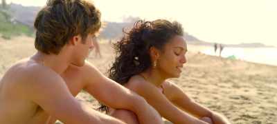 [sighs] It's my parents. They just-- - The Kissing Booth 3