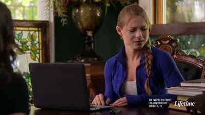 [sighs] but I've looked through
that yearbook a hundred times, - Husband, Wife, and Their Lover