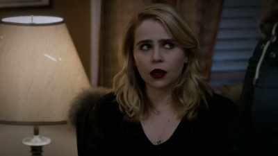 [sighs]
- Oh, we didn't know. - Good Girls