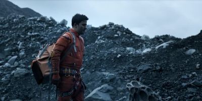 [sighs] Oh, God. - Lost in Space