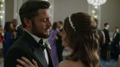 [sighs] - The Groomsmen: Last Dance