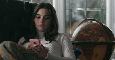 [sighs] - The Republic of Sarah