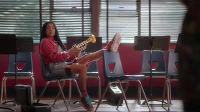 [sighs] - Julie and the Phantoms