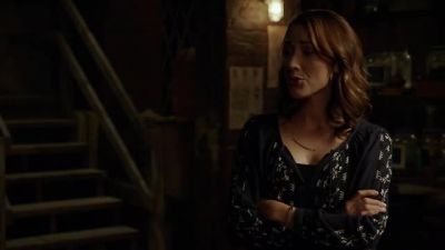 [sighs] This is gonna make me crazy. - Grimm