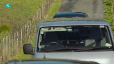 [Sighs] Unbelievable. - The Brokenwood Mysteries
