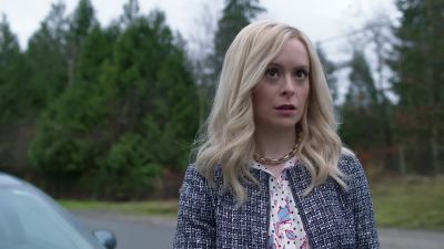 [sighs] Where am I? - Supergirl