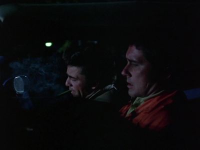 [Sighs]
Why don't you and I take a walk? - Columbo