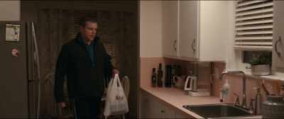 [SIGHS] Yeah, do the little neck thing. - Downsizing