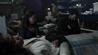 [ Sighs ]
You gonna be all right? - Falling Skies