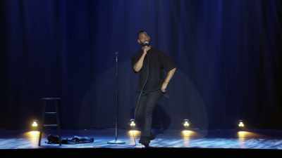 Sigur! El poate salva lumea." - Marlon Wayans: God Loves Me