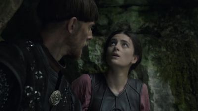 -[Sihtric] Lady Aethelflaed.
-Run. - The Last Kingdom