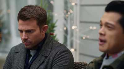 ♪ Silent night,
holy night... ♪ - Christmas on Cherry Lane