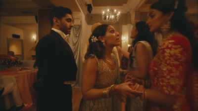 Sim. Hey, sis,
it's time for our dance. - Count Abdulla
