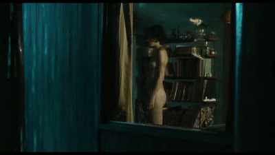 Similar composition.
Looking and learning. - The Story of Film: A New Generation
