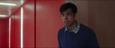 -Simmonds was in on it.
-No. Why the hell should | trust you? - The Courier