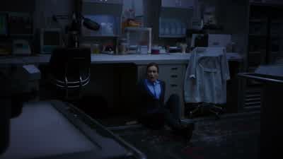 Simmons, are you okay? - Marvel's Agents of S.H.I.E.L.D.
