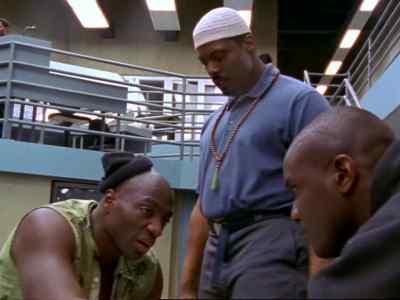 - Simon,
can I have a word, please? - Oz